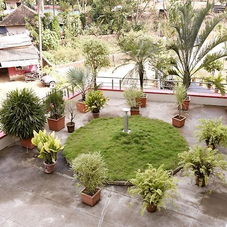 Hotel Slr Residency Subrahmanya Exterior foto
