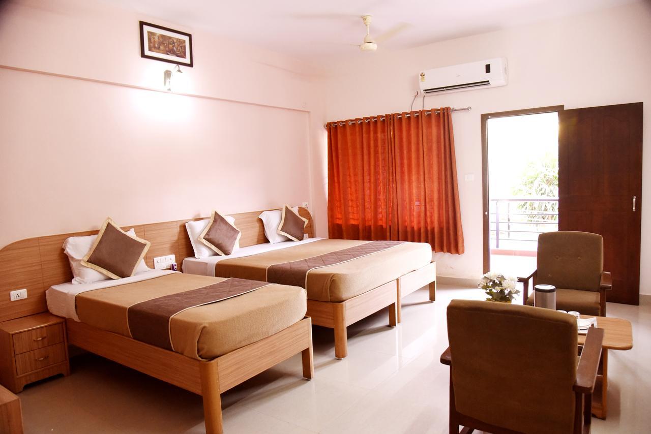 Hotel Slr Residency Subrahmanya Exterior foto