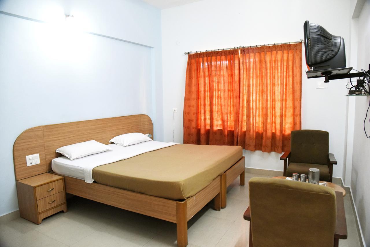 Hotel Slr Residency Subrahmanya Exterior foto