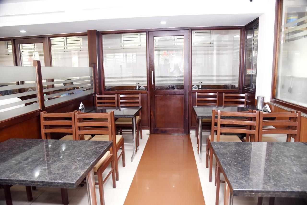 Hotel Slr Residency Subrahmanya Exterior foto